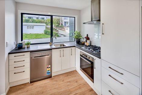 Photo of property in 6a Huia Street, Waikawa, Picton, 7220