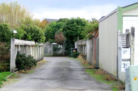 Photo of property in 37 The Drive, Paraparaumu Beach, Paraparaumu, 5032