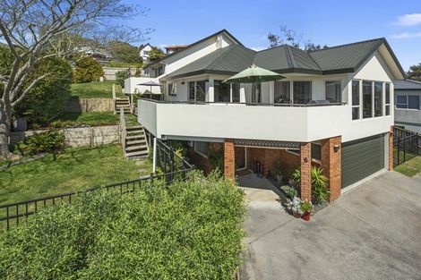 Photo of property in 6 Stephanie Close, Glenfield, Auckland, 0629