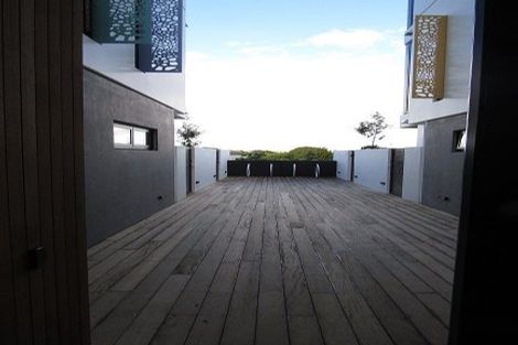 Photo of property in Frank Sargeson Apts, 407/80 Anzac Street, Takapuna, Auckland, 0622