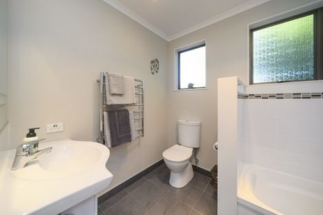 Photo of property in 9 Dunsinane Place, Marton, 4710