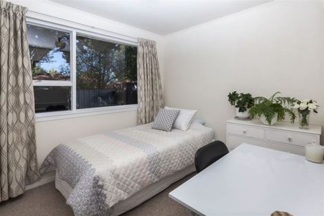 Photo of property in 96b Crofton Road, Harewood, Christchurch, 8051