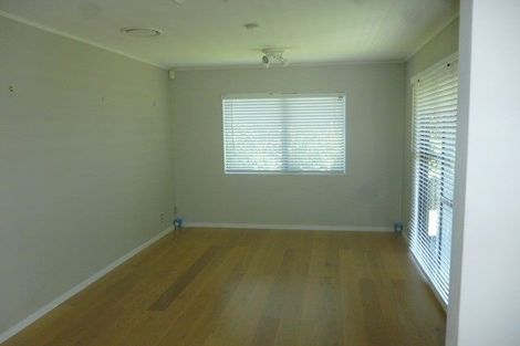 Photo of property in 147 Botany Road, Botany Downs, Auckland, 2010