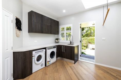 Photo of property in 270 Point View Drive, Dannemora, Auckland, 2016