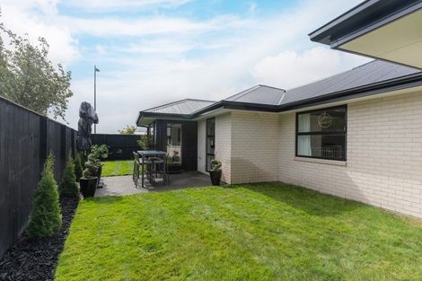 Photo of property in 17 Parawai Street, Marshland, Christchurch, 8083
