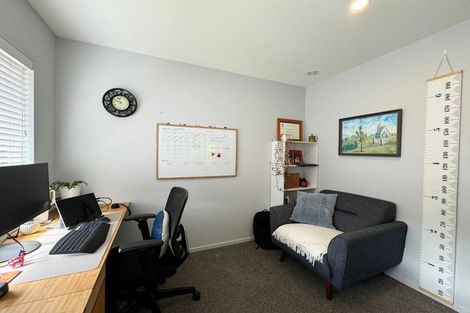 Photo of property in 68 South Kensington Way, Henderson, Auckland, 0612