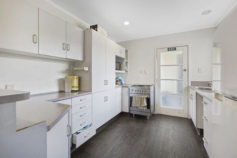 Photo of property in 22 Mount View Road, Melville, Hamilton, 3206