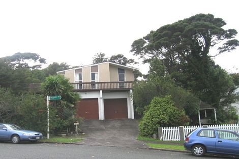 Photo of property in 36 Holyoake Place, Chatswood, Auckland, 0626