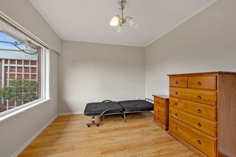 Photo of property in 1/163 Shakespeare Road, Milford, Auckland, 0620