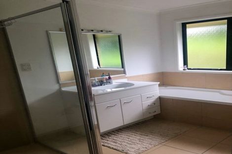 Photo of property in 21 San Domingo Rise, Henderson, Auckland, 0612