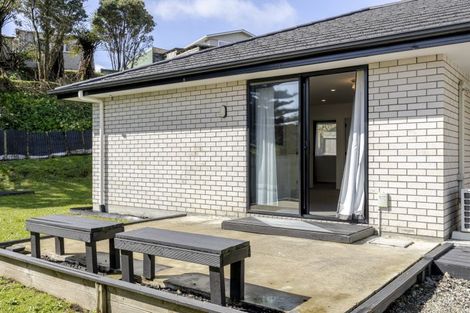 Photo of property in 6b Clerke Place, Marfell, New Plymouth, 4310