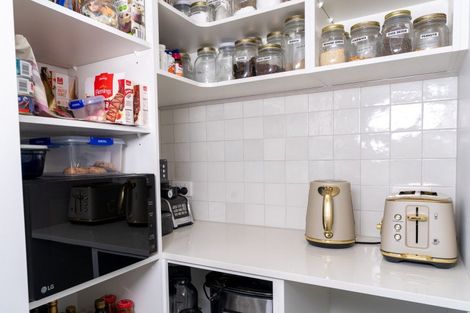 Photo of property in 2 Taeore Lane, Raglan, 3225