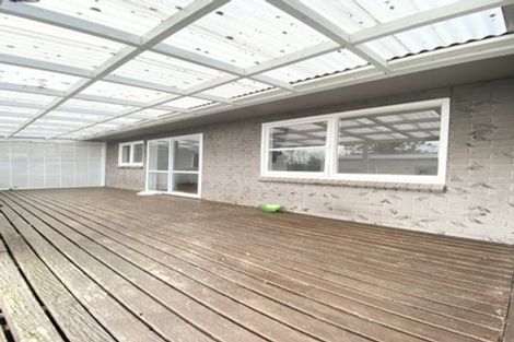 Photo of property in 108 Tirimoana Road, Te Atatu South, Auckland, 0602