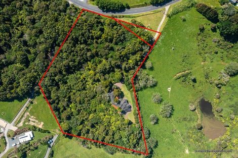 Photo of property in 251 Whitehills Road, Waitoki, 0994
