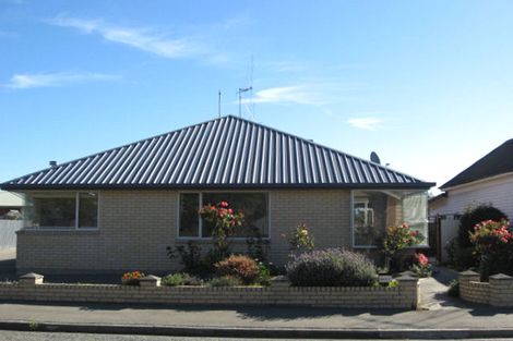 Photo of property in 2/4 Gibson Street, Seaview, Timaru, 7910