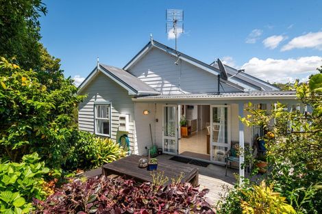 Photo of property in 2/19 Salem Place, Torbay, Auckland, 0630