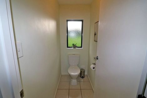 Photo of property in 75 Adelaide Road, Dannevirke, 4978