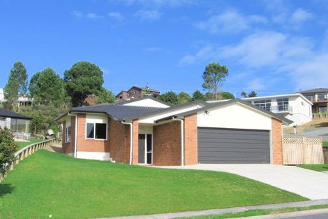 Photo of property in 15 Roberta Crescent, Orewa, 0931