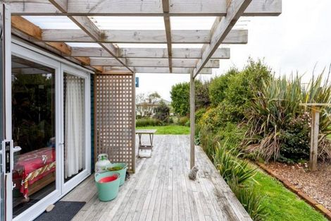Photo of property in 421a South Road, Omata, New Plymouth, 4374