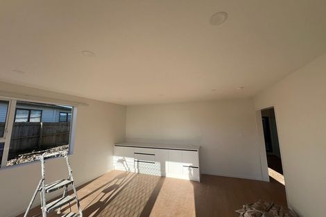 Photo of property in 35 Sunnyside Crescent, Papatoetoe, Auckland, 2025