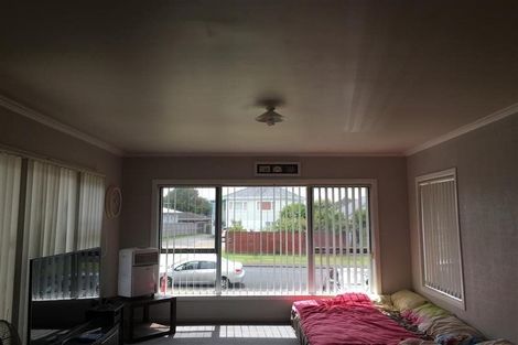 Photo of property in 3 Kokiri Street, Te Atatu South, Auckland, 0610