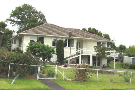 Photo of property in 4 September Place, Forrest Hill, Auckland, 0620