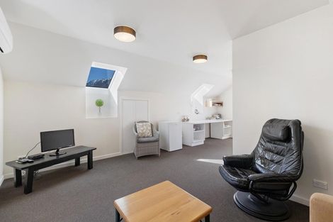 Photo of property in 4 Caithness Court, Jacks Point, Queenstown, 9371