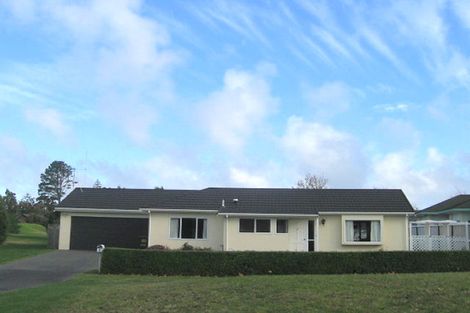 Photo of property in 2 Gumtree Rise, Otamatea, Whanganui, 4500