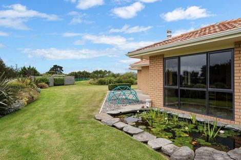 Photo of property in 12 Waitaheke Road, Te Horo, Otaki, 5581