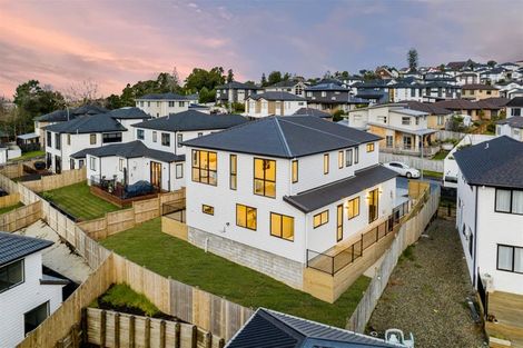 Photo of property in 12 Cumulus Way, Ranui, Auckland, 0612