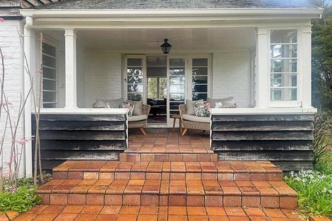 Photo of property in 86 Tawa Road, Kumeu, 0891