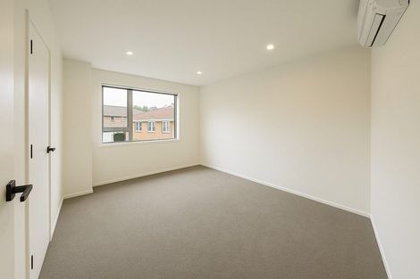 Photo of property in 4/7 Chevis Place, Pakuranga, Auckland, 2010