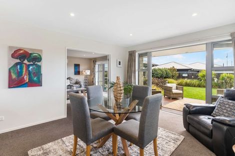 Photo of property in 7 Seaward Street, Pegasus, 7612