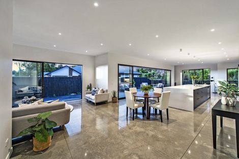 Photo of property in 31 Irvines Track, Halswell, Christchurch, 8025