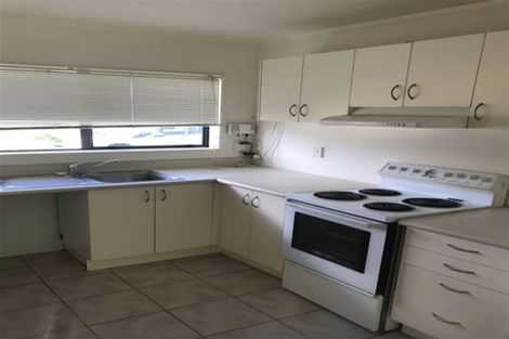 Photo of property in 26 Carlas Way, Ranui, Auckland, 0612