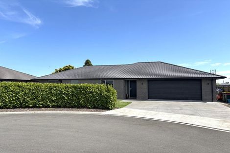 Photo of property in 18 Piharau Crescent, Hurdon, New Plymouth, 4310