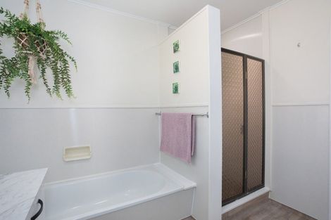 Photo of property in 1 Caroline Drive, Feilding, 4702