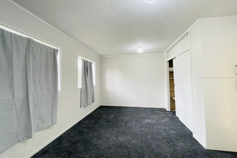 Photo of property in 30 Ferry Parade, Herald Island, Auckland, 0618