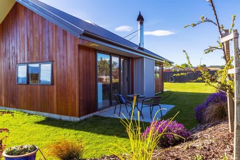 Photo of property in 13 Brewster Crescent, Lake Hawea, Wanaka, 9382