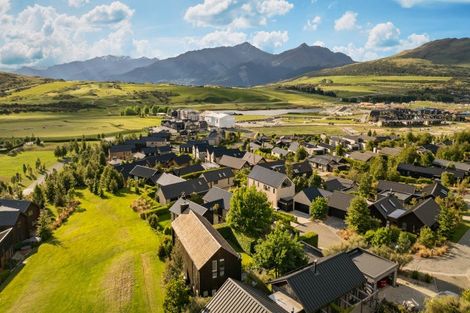 Photo of property in 12 Arran Lane, Jacks Point, Queenstown, 9371
