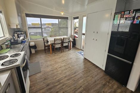 Photo of property in 69 Pendarves Street, New Plymouth, 4310