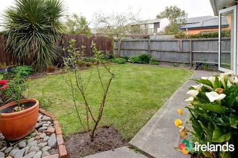 Photo of property in 2/37 Purchas Street, St Albans, Christchurch, 8014