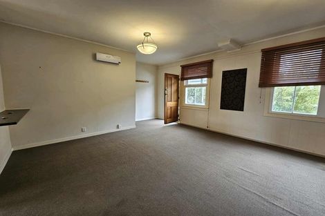 Photo of property in 23 Totara Street, Eastbourne, Lower Hutt, 5013