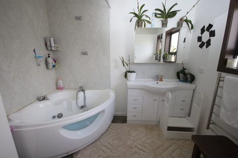 Photo of property in 162 Mcmurdo Street, Tinwald, Ashburton, 7700