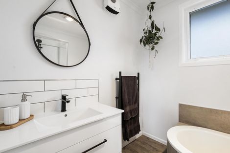 Photo of property in 10 Moule Street, Kihikihi, Te Awamutu, 3800