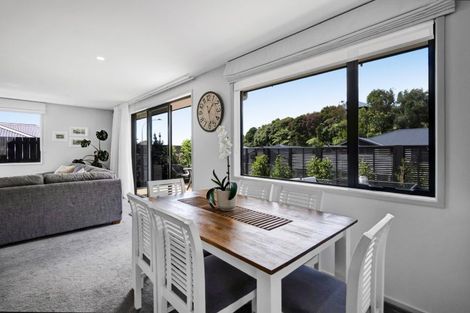 Photo of property in 3 Frederick Place, Whalers Gate, New Plymouth, 4310
