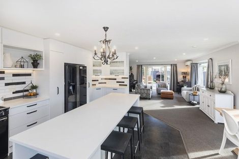 Photo of property in 53 Glasnevin Drive, Casebrook, Christchurch, 8051