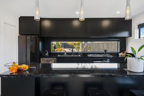 Photo of property in 11 Donne Street, Marshland, Christchurch, 8083