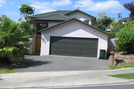 Photo of property in 10 Greenleaf Way, Northcross, Auckland, 0630