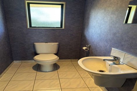 Photo of property in 151 Schnell Drive, Kelvin Grove, Palmerston North, 4414